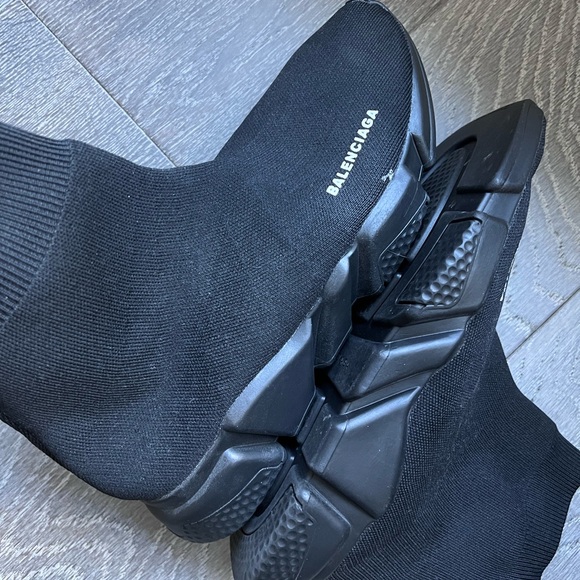 New Balenciaga high top sneakers - Picture 4 of 9